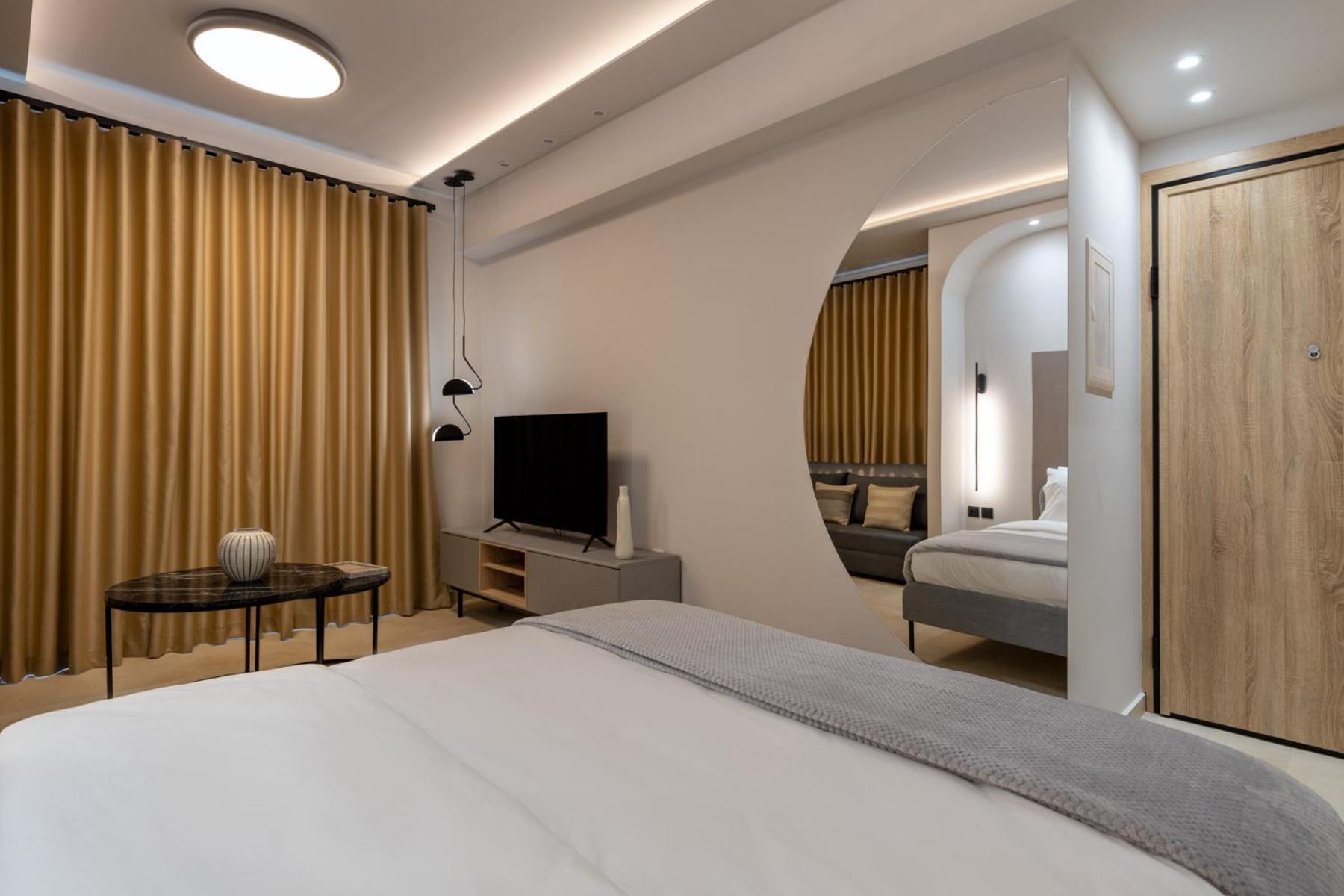 Clock Central Stay Xanthi Zimmer foto